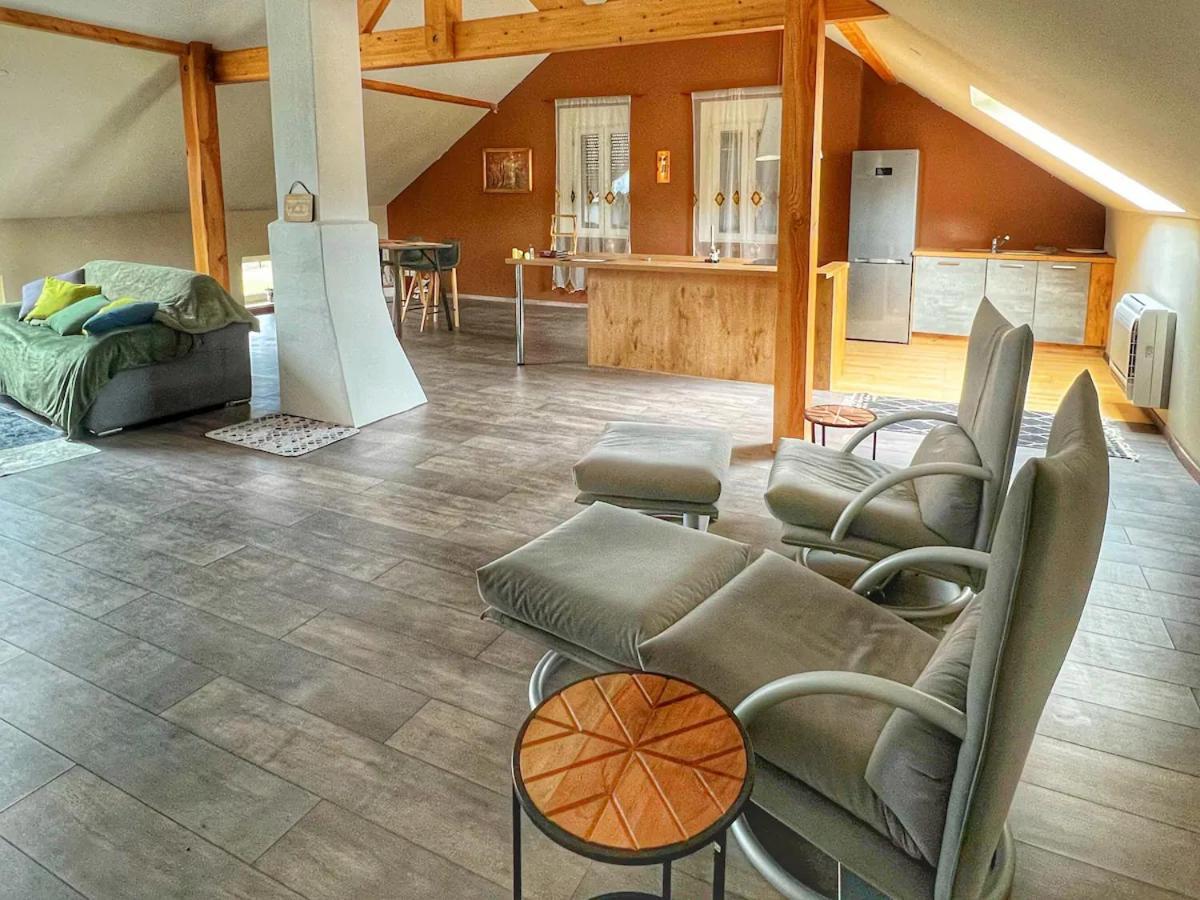 Loft Spacieux En Pleine Foret Bining Exterior foto
